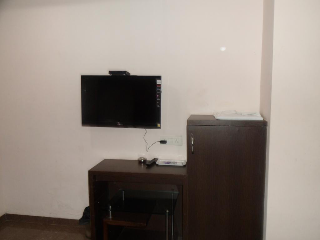 Hotel Silver Plaza Ahmedabad Ruang foto